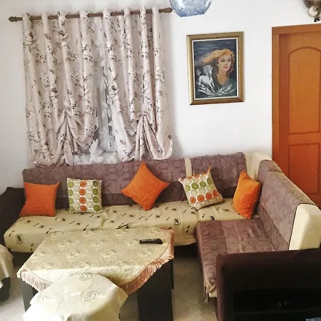 Rent Lägenhet Sarandë